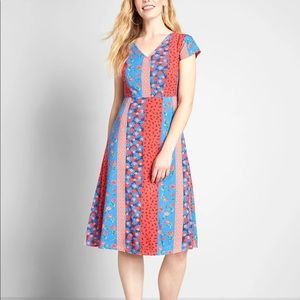 ModCloth Floral midi Dress